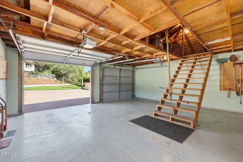Tiny photo for 3410 Fairmont Drive, Ventura, CA 93003 (MLS # V1-38885)