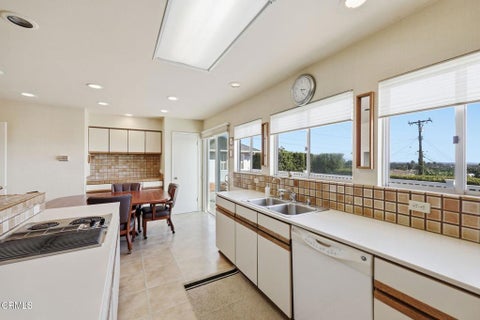 Tiny photo for 3410 Fairmont Drive, Ventura, CA 93003 (MLS # V1-38885)