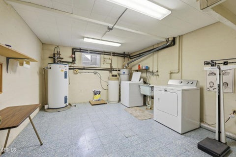 Tiny photo for 3410 Fairmont Drive, Ventura, CA 93003 (MLS # V1-38885)