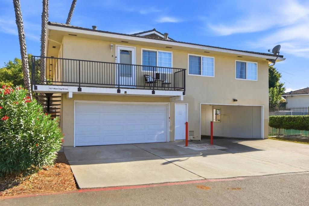 757 Warring Drive 4