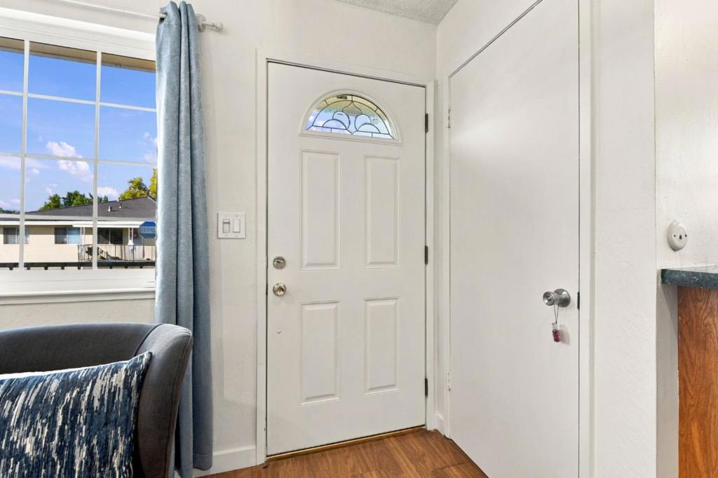 757 Warring Drive 4