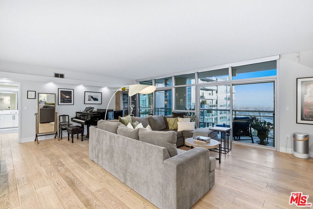 Photo of 13700 Marina Pointe Drive #1711, Marina Del Rey, CA 90292 (MLS # 26669049)