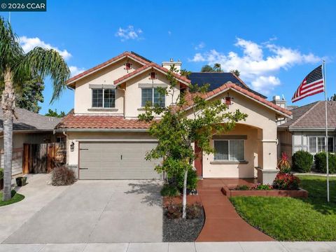 Photo of 906 Scenic Ct CT, Brentwood, CA 94513 (MLS # 41133761)