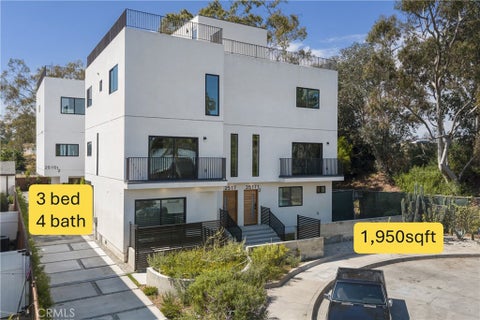 Photo of 2517 Alsace Avenue #1/2, Los Angeles, CA 90016 (MLS # SB26144532)