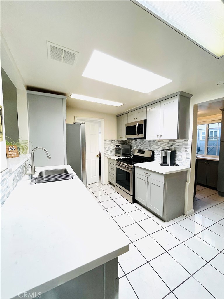 729 Orange Drive