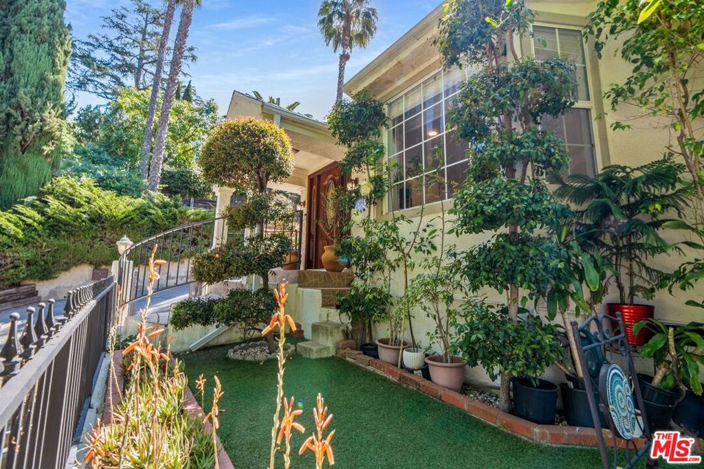624 Redfield Avenue