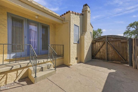 Tiny photo for 111 S Catalina Street, Ventura, CA 93001 (MLS # V1-39009)