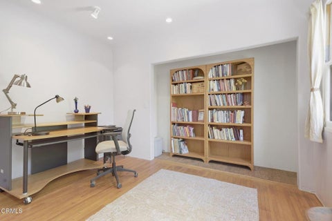 Tiny photo for 111 S Catalina Street, Ventura, CA 93001 (MLS # V1-39009)