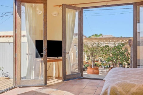 Tiny photo for 111 S Catalina Street, Ventura, CA 93001 (MLS # V1-39009)