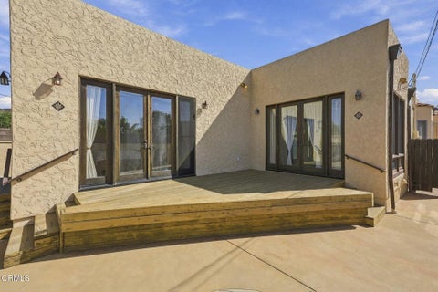 Tiny photo for 111 S Catalina Street, Ventura, CA 93001 (MLS # V1-39009)