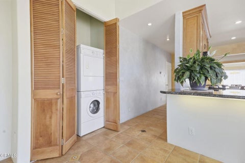 Tiny photo for 111 S Catalina Street, Ventura, CA 93001 (MLS # V1-39009)