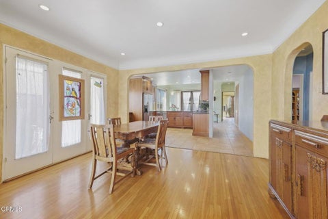 Tiny photo for 111 S Catalina Street, Ventura, CA 93001 (MLS # V1-39009)