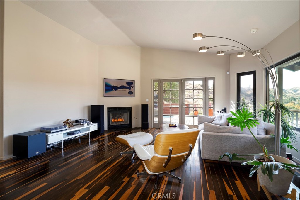 Custom Val Verde (CVVER) - Residential