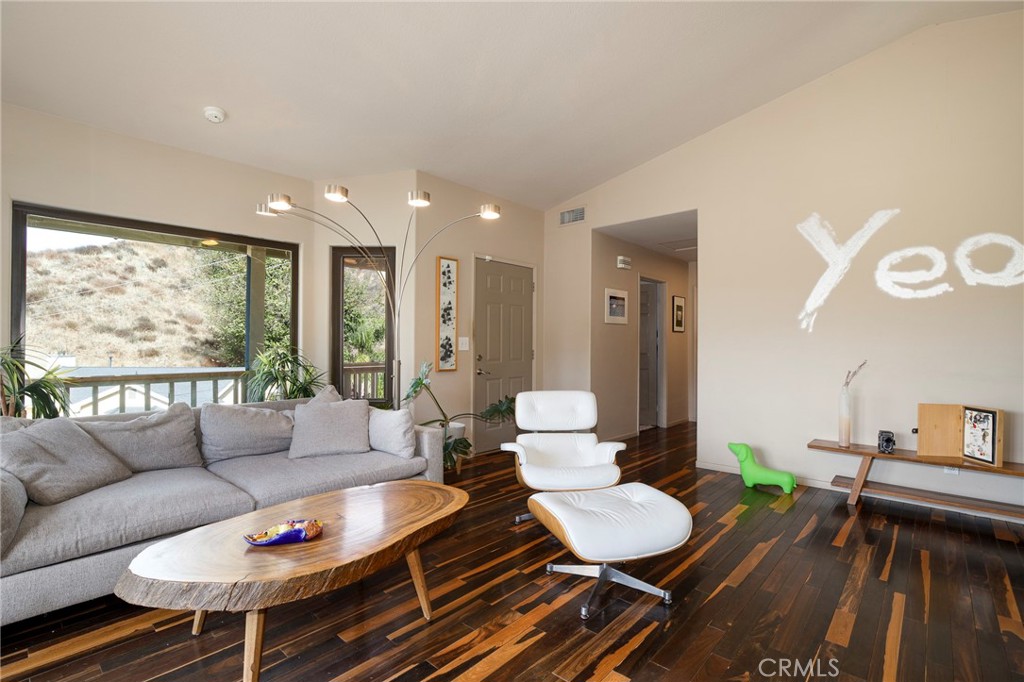 Custom Val Verde (CVVER) - Residential