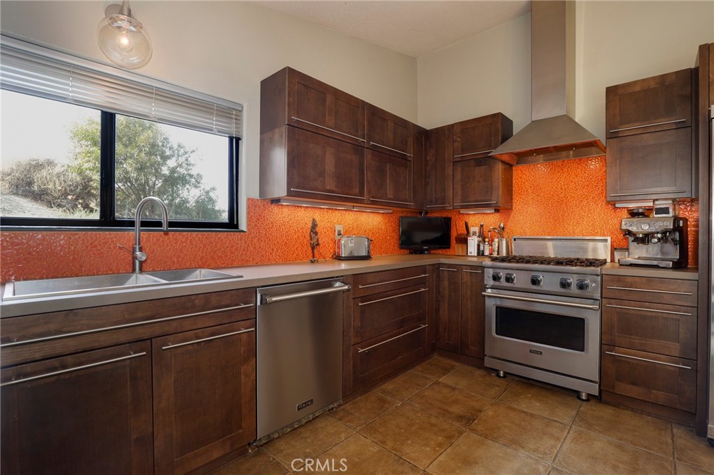 Custom Val Verde (CVVER) - Residential
