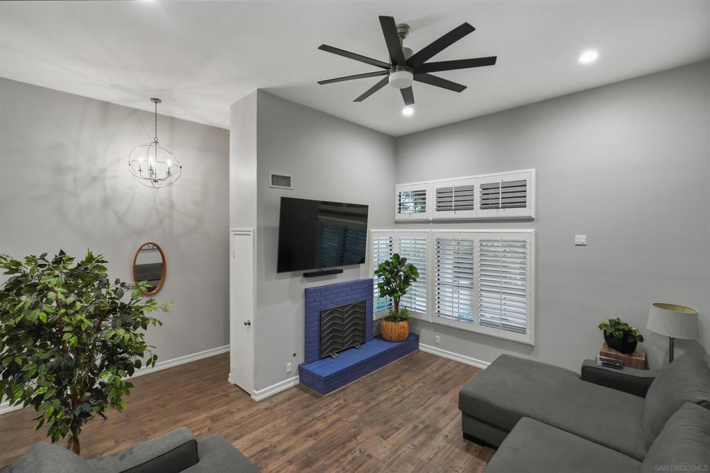 7982 Mission Vista