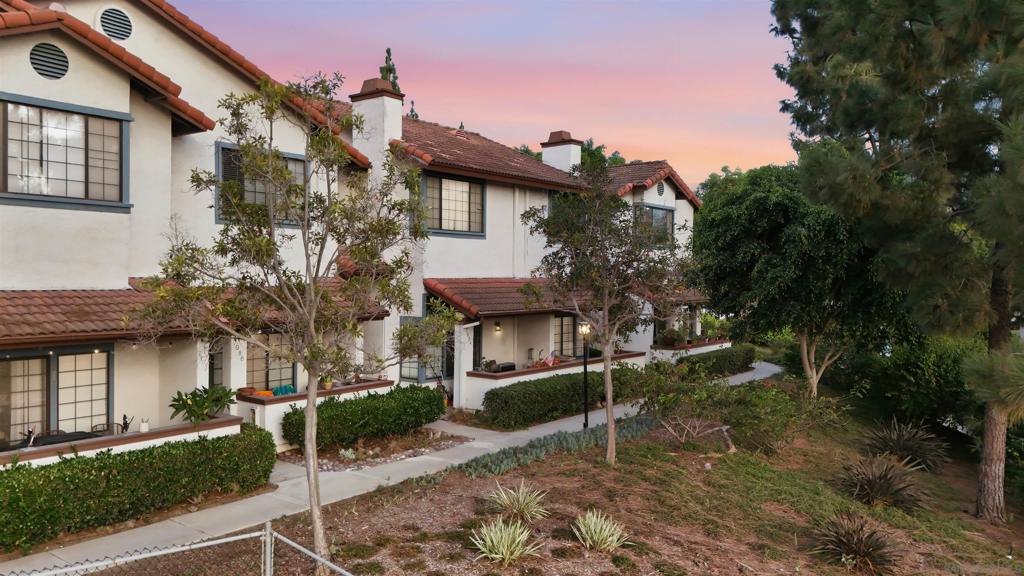 7982 Mission Vista