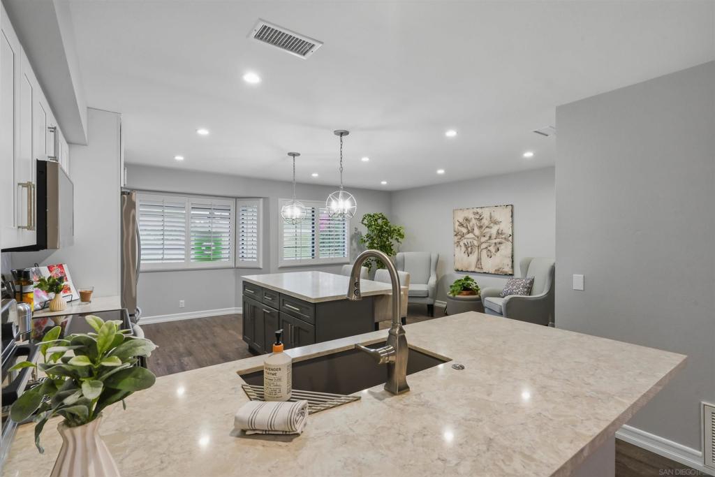 7982 Mission Vista DR, San Diego CA 92120