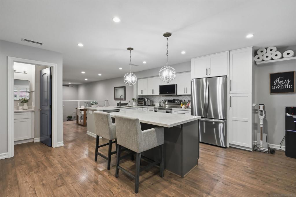 7982 Mission Vista