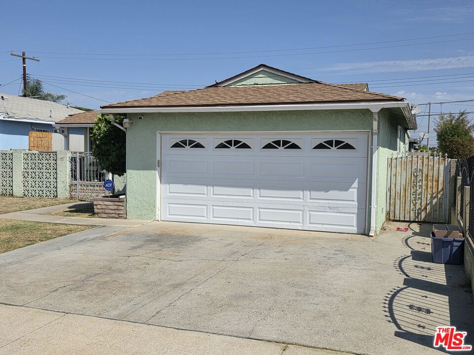 2203 W 158th Street