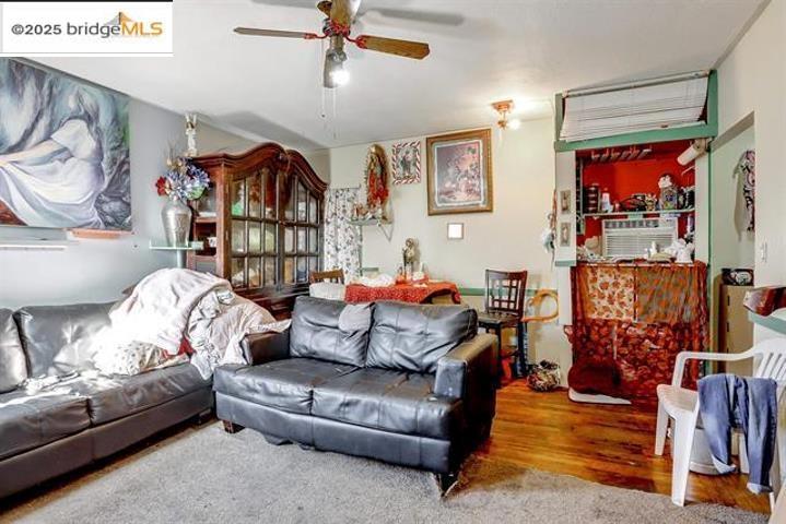 OAKLAND - Residential Income