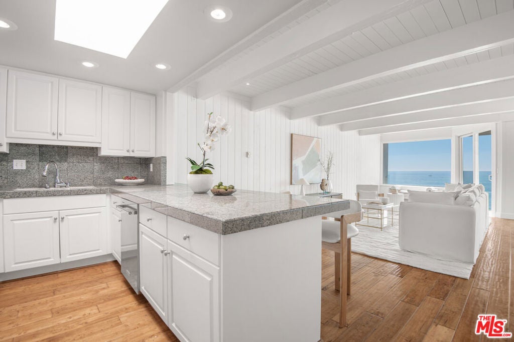 11840 Beach Club Way