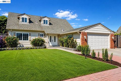 Photo of 36481 Bettencourt St ST, Newark, CA 94560 (MLS # 41136822)