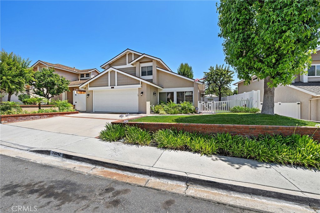 32042 Pleasant Glen Road