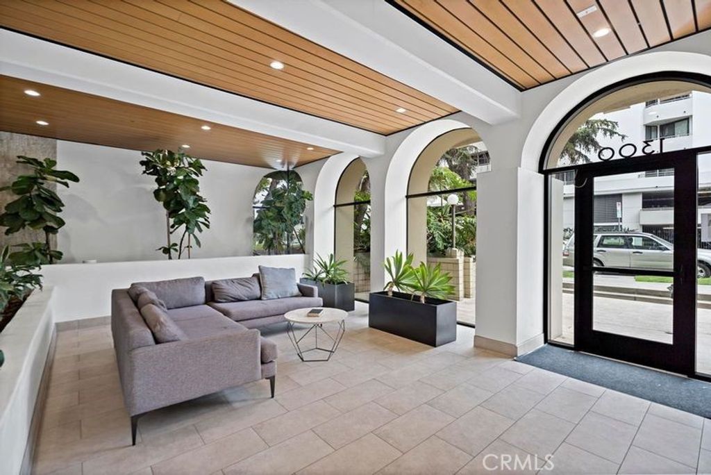 Photo of 1300 Midvale Avenue #308, Los Angeles, CA 90024 (MLS # WS25121172)