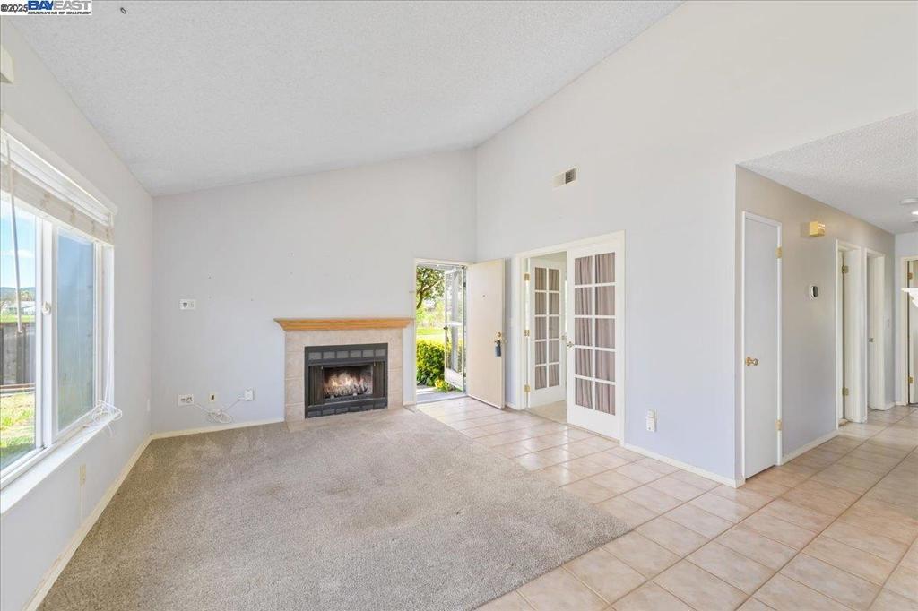 SPRINGTOWN - Residential