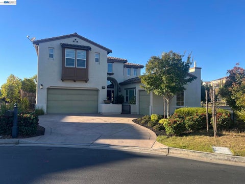 Photo of 132 Dunfirth Ct, Hayward, CA 94542 (MLS # 41151792)