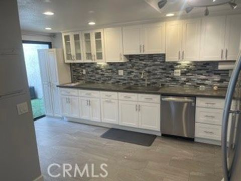 Photo of 27535 Nivelada, Mission Viejo, CA 92692 (MLS # OC26162660)