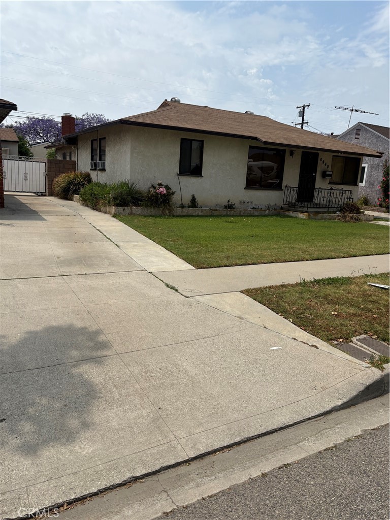 6049 Pennswood Avenue