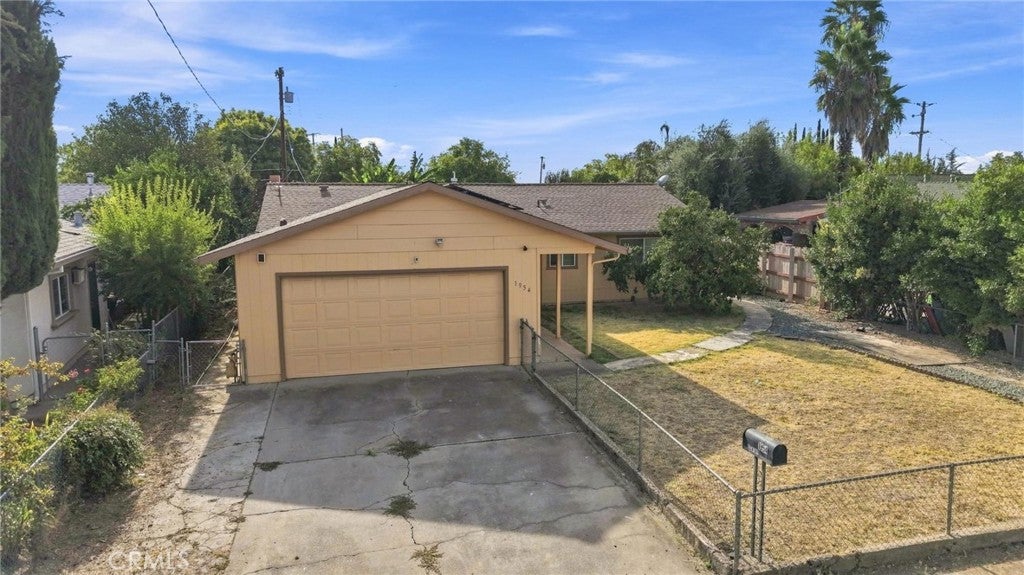 1954 Pinewood Way