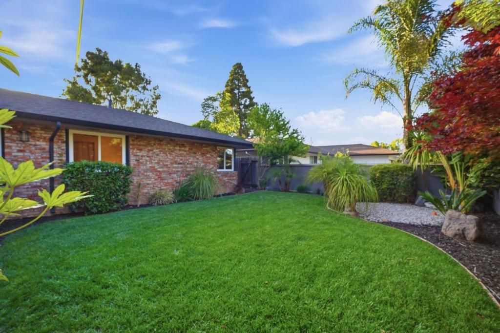 Photo of 7561 Miller Avenue, Gilroy, CA 95020 (MLS # ML82042981)