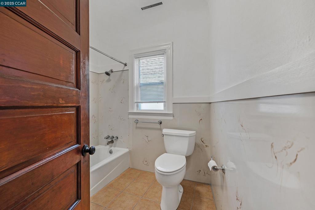 BERKELEY - Residential Lease