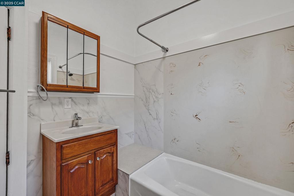 BERKELEY - Residential Lease