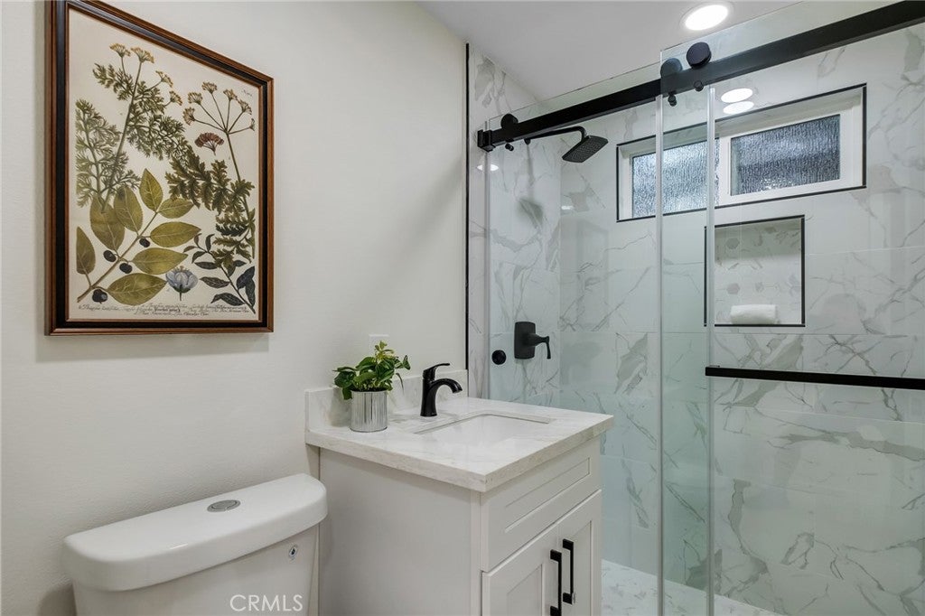 2325 S Shelton, Santa Ana CA 92707 - Photo 17