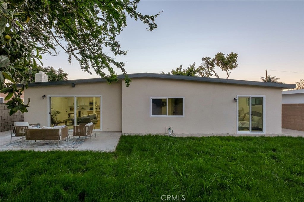 2325 S Shelton, Santa Ana CA 92707 - Photo 30