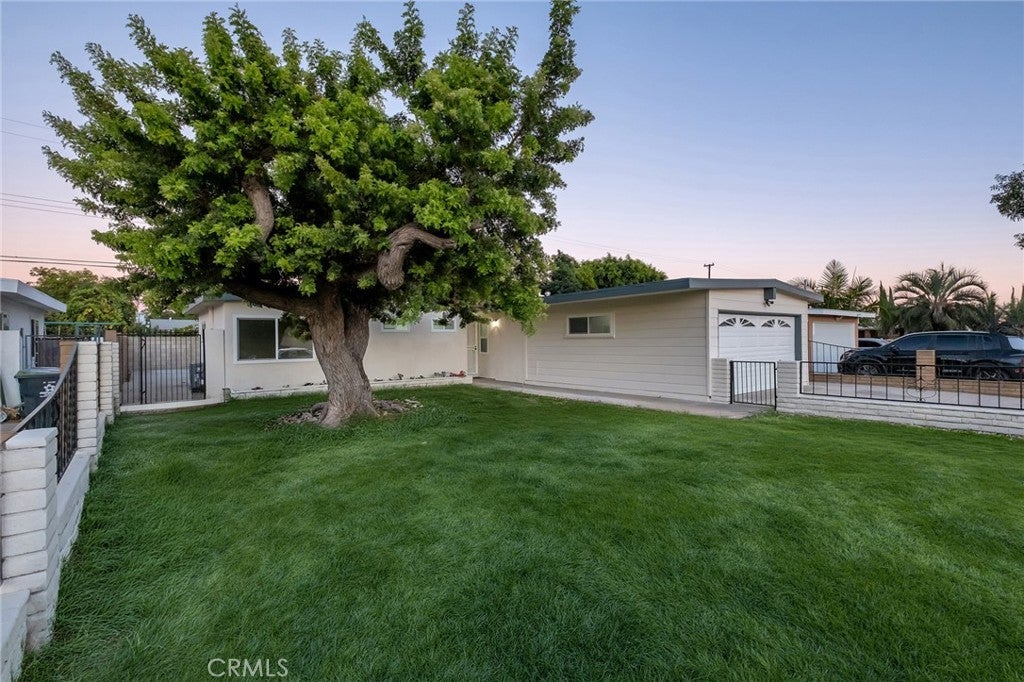 2325 S Shelton, Santa Ana CA 92707 - Photo 27