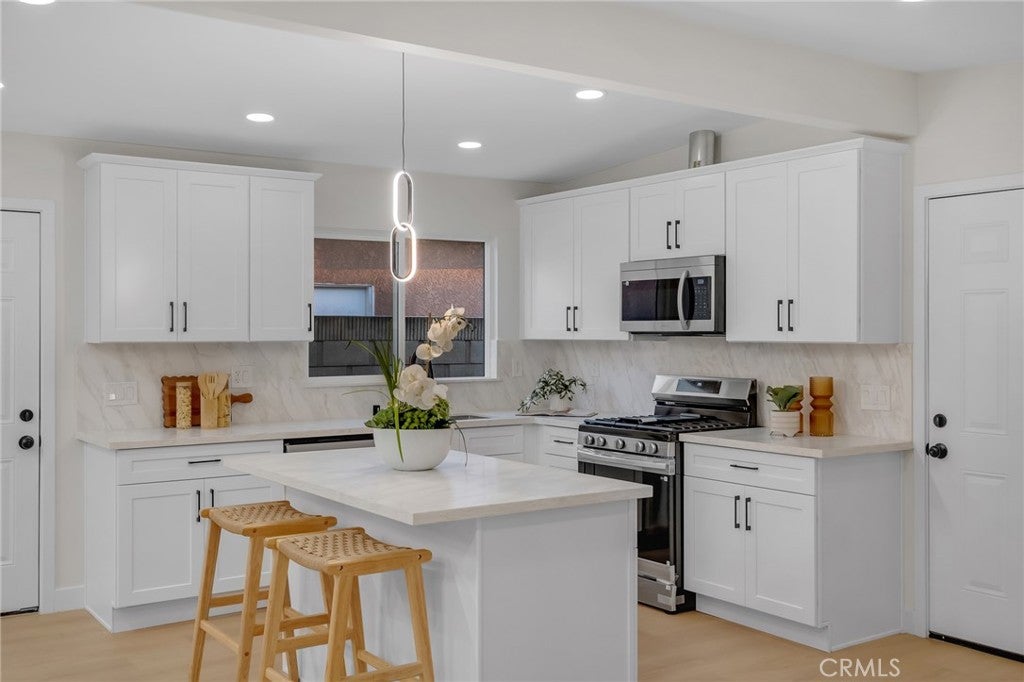 2325 S Shelton, Santa Ana CA 92707 - Photo 7