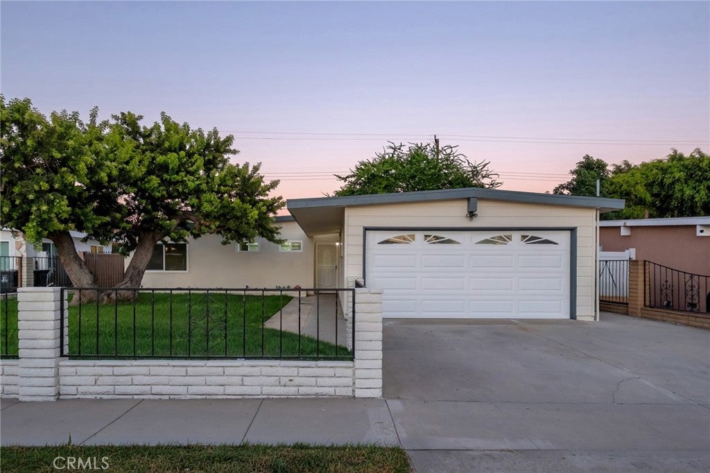 2325 S Shelton, Santa Ana CA 92707 - Photo 24