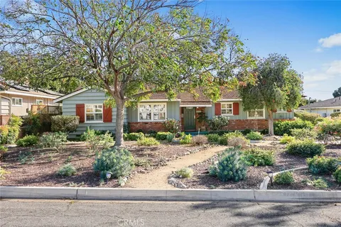 884 E Whitcomb Avenue, Glendora, CA 91741 - MLS#: CV26054431