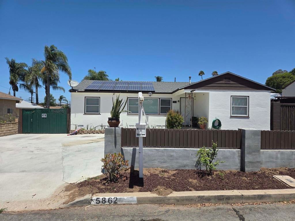 5862 Schuyler St, San Diego CA 92139