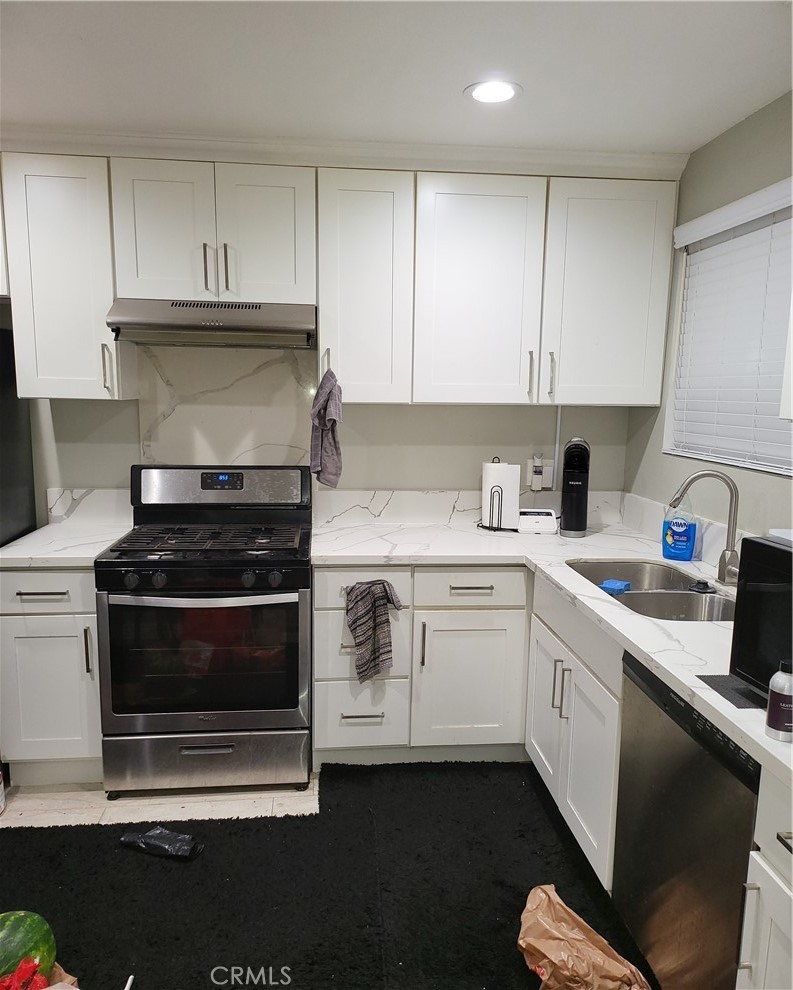 1516 W 222nd