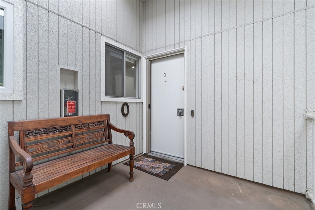 656 Avenida Sevilla O