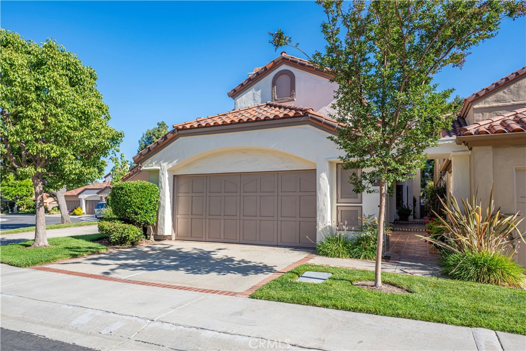 5620 La Paz Street