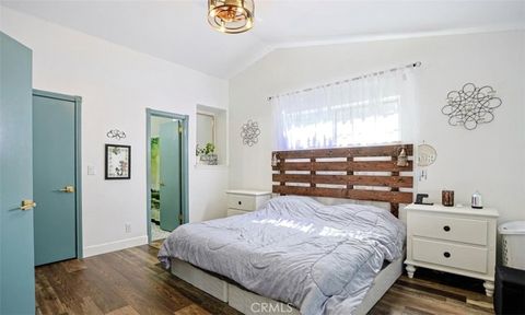 Tiny photo for 23095 Hemlock Ln, Crestline, CA 92325 (MLS # OC26049575)