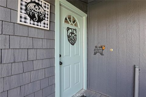 Tiny photo for 23095 Hemlock Ln, Crestline, CA 92325 (MLS # OC26049575)