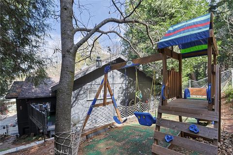 Tiny photo for 23095 Hemlock Ln, Crestline, CA 92325 (MLS # OC26049575)